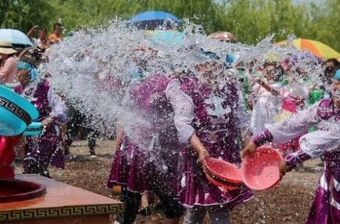 泼水节表情包图片大全